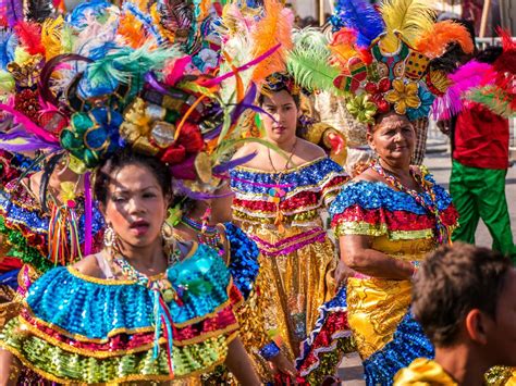  El Carnaval de Barranquilla Renkli ve Şenlikli Bir Kolombiya Öyküsü!